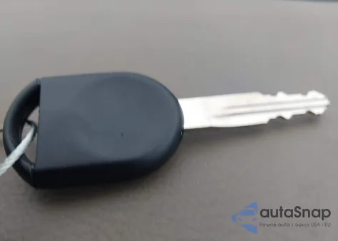 2005 Mercury Grand Marquis Gs из США, поврежденный, VIN 2MEFM74W75X641482